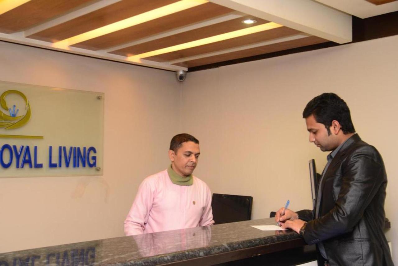 Hotel Royal Living Hotel & Suites Chittagong Dış mekan fotoğraf